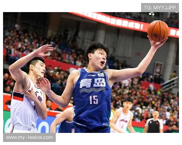 美媒称杨瀚森具备身高优势同时展现灵活性与赛场智慧备受喜爱 美媒称杨瀚森具备身高优势同时展现灵活性与赛场智慧备受喜爱