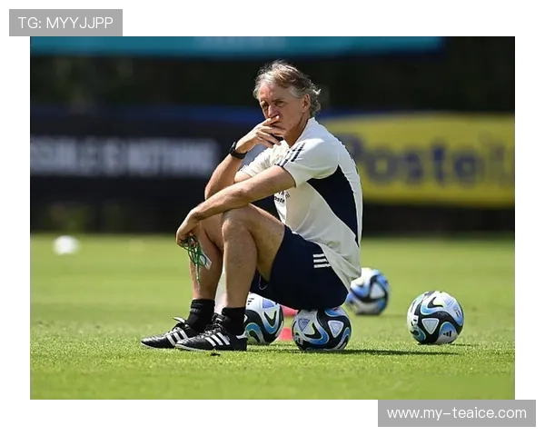 意媒曝因西涅11月将加盟拉齐奥 年薪税后低于130万欧元 意媒曝因西涅11月将加盟拉齐奥 年薪税后低于130万欧元