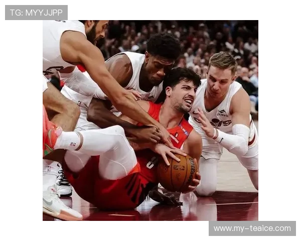 开拓者遭遇伤病打击阿夫迪亚因上背部僵硬提前退场无缘本场比赛