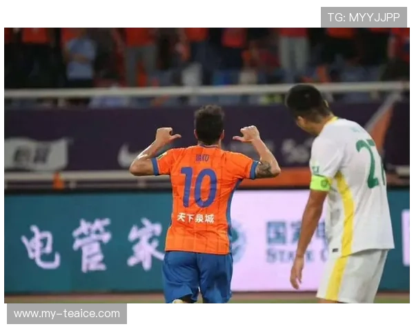 赫塔费球员禁区倒地未获判罚引发球迷热议裁判判罚尺度再成焦点